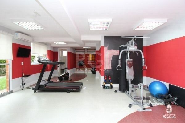 Apartamento no bairro Cristal de 2 dormitórios infra e vaga