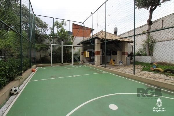 Apartamento no bairro Cristal de 2 dormitórios infra e vaga