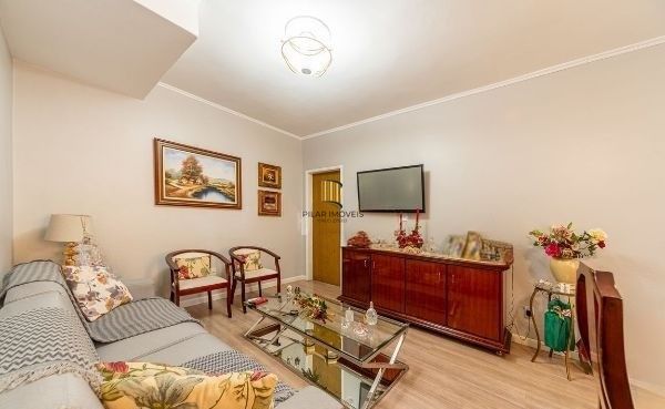 Prédio Comercial no Passo D'areia com 6 dormitórios e 5 vagas