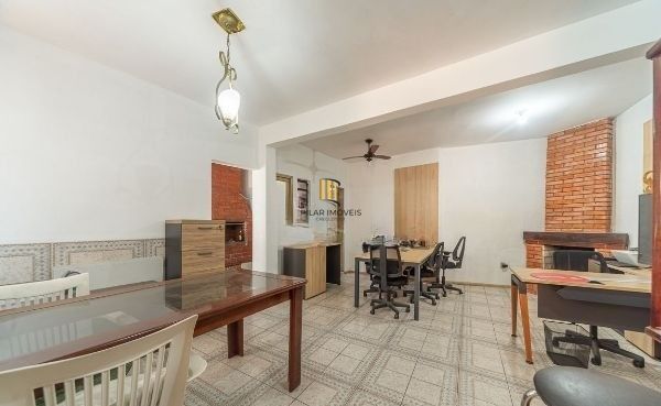 Prédio Comercial no Passo D'areia com 6 dormitórios e 5 vagas