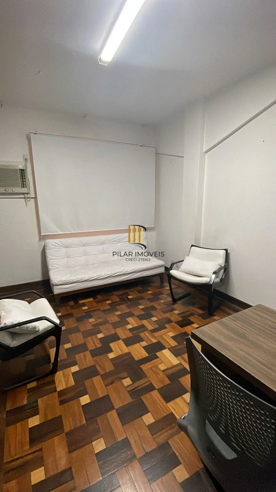 Sala comercial no Centro DESOCUPADA