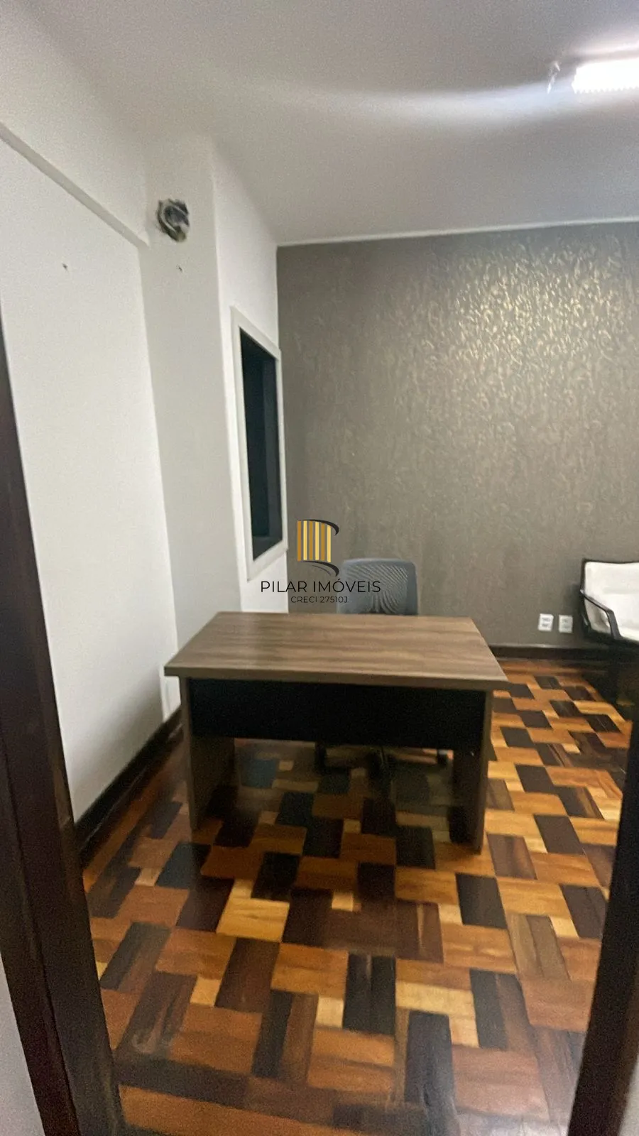 Sala comercial no Centro DESOCUPADA