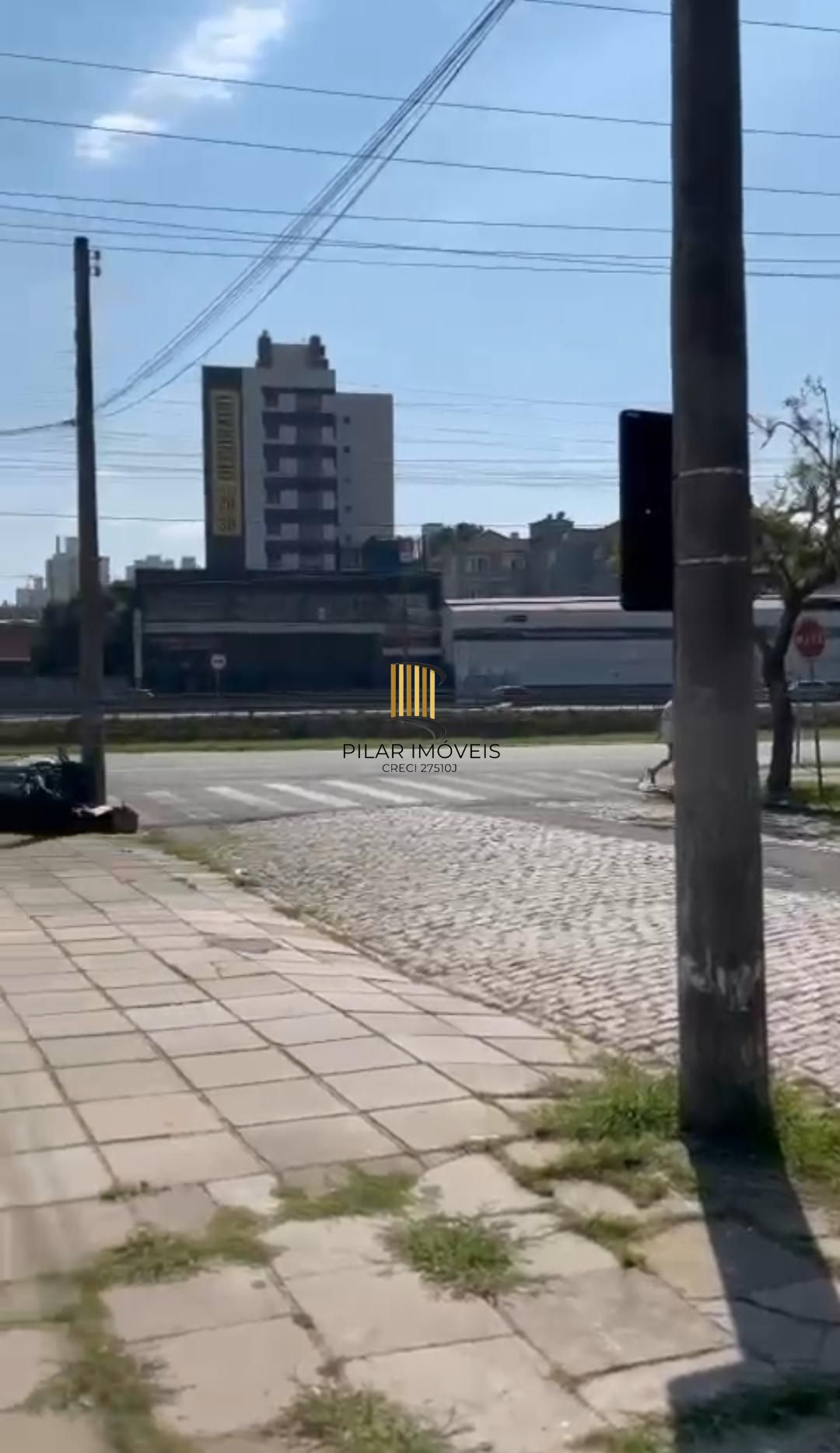 Prédio Comercial 2 dormitórios no bairro Santana