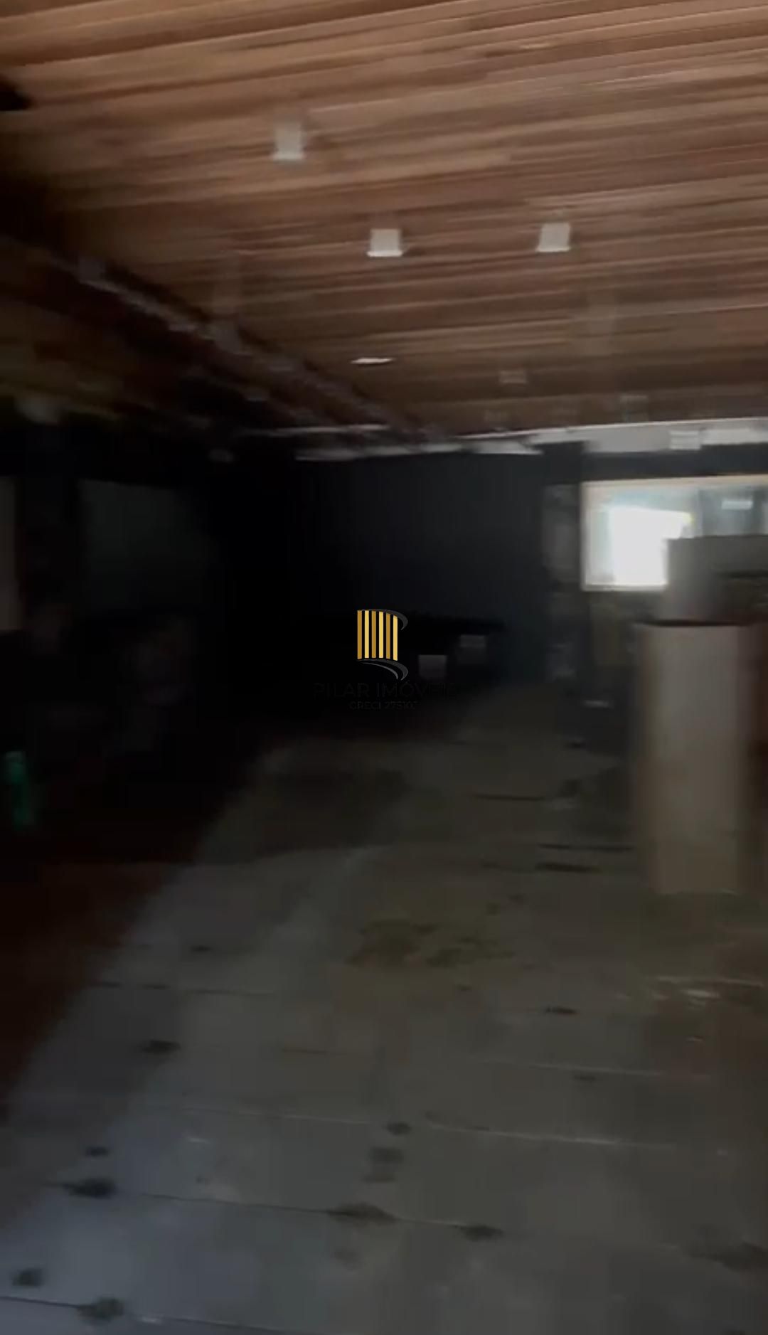 Prédio Comercial 2 dormitórios no bairro Santana