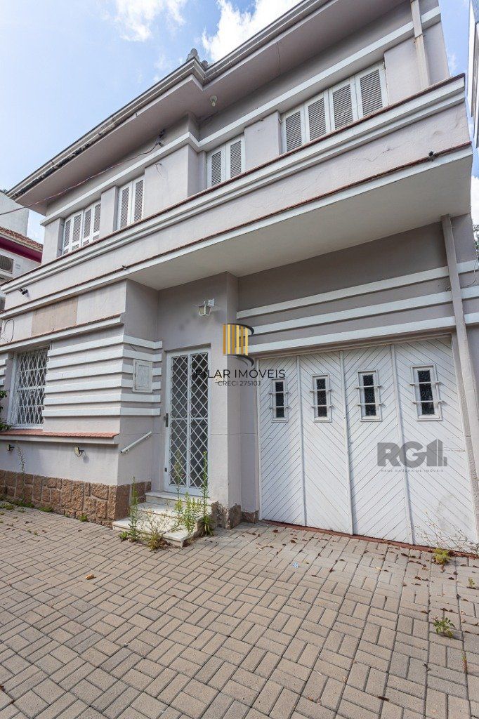 Casa Espaçosa de 3 Dormitórios à Venda no Bairro Moinhos De Vento! - Pilar Imóveis