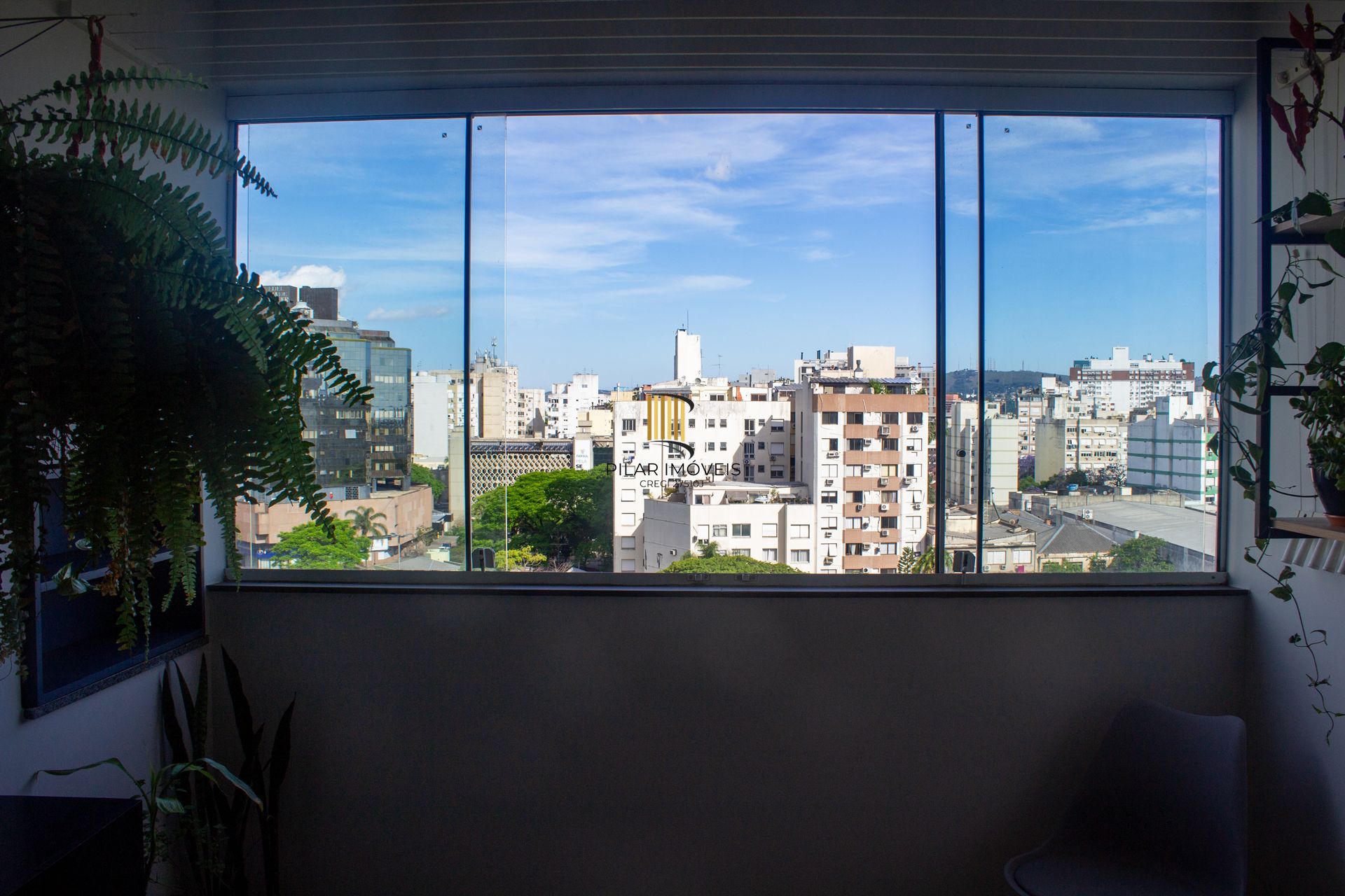 Apartamento na Cidade Baixa de 2 dormitórios e vaga