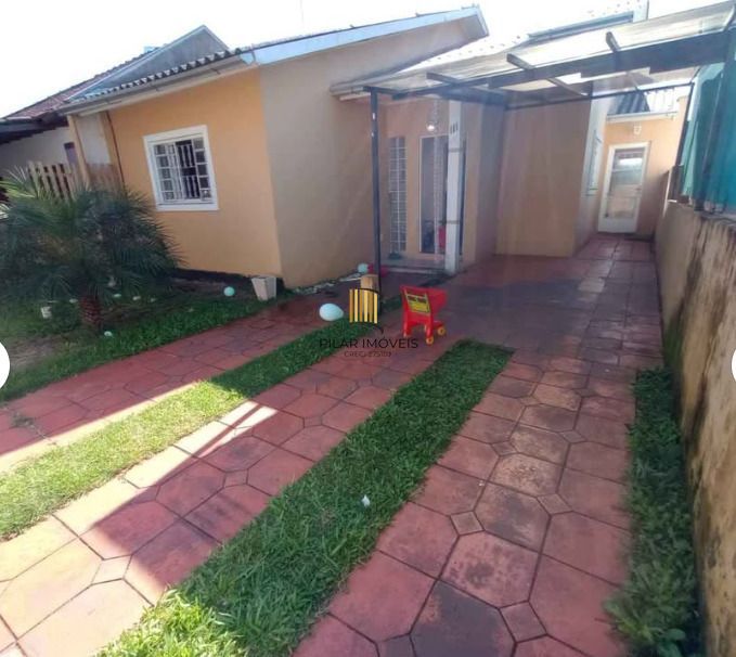 Casa 3 dormitórios no bairro Olaria