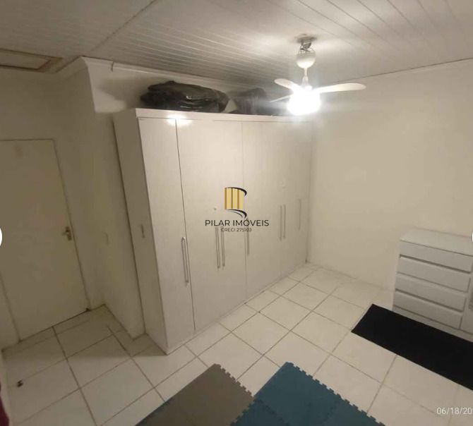 Casa 3 dormitórios no bairro Olaria