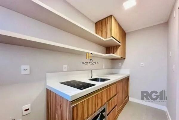 Apartamento no Partenon de 1 dormitório e vaga DESOCUPADO