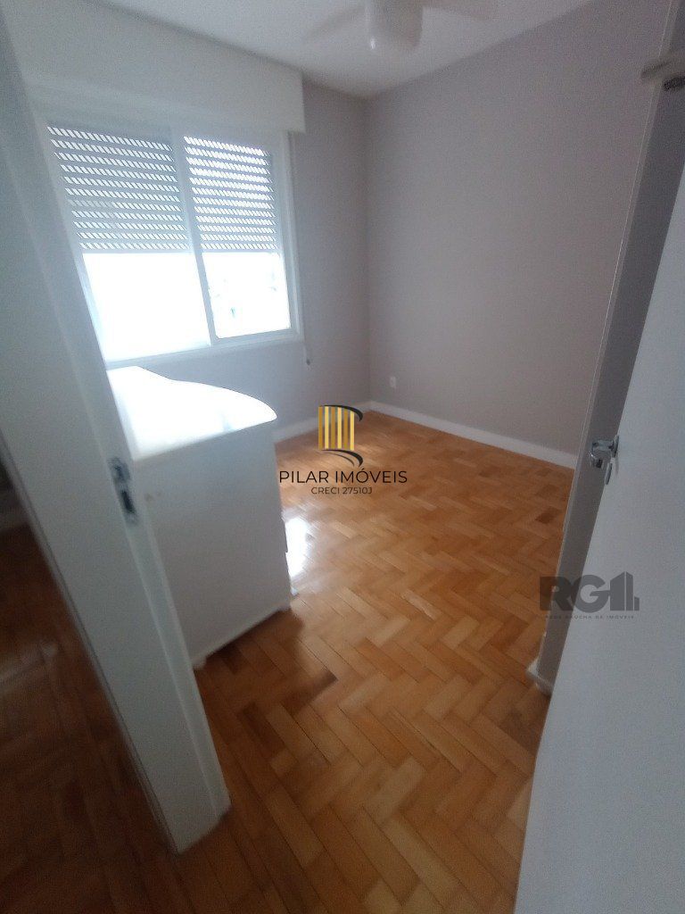 Apartamento no Partenon de 1 dormitório e vaga DESOCUPADO