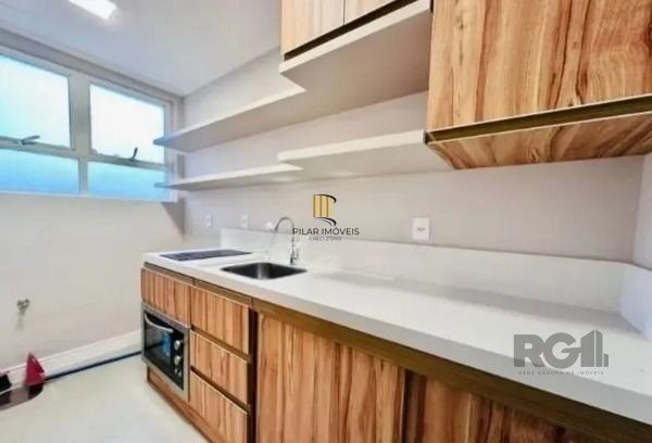 Apartamento no Partenon de 1 dormitório e vaga DESOCUPADO