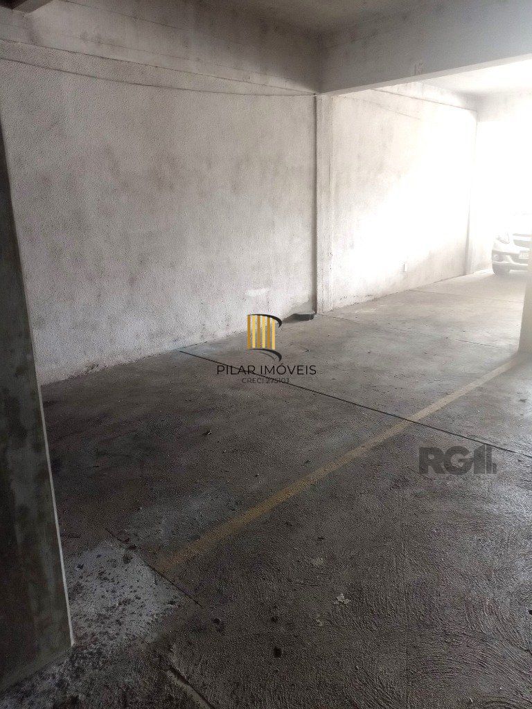 Apartamento no Partenon de 1 dormitório e vaga DESOCUPADO