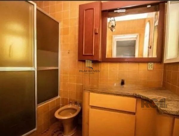 Casa sobrado no bairro Tristeza de 4 dormitórios