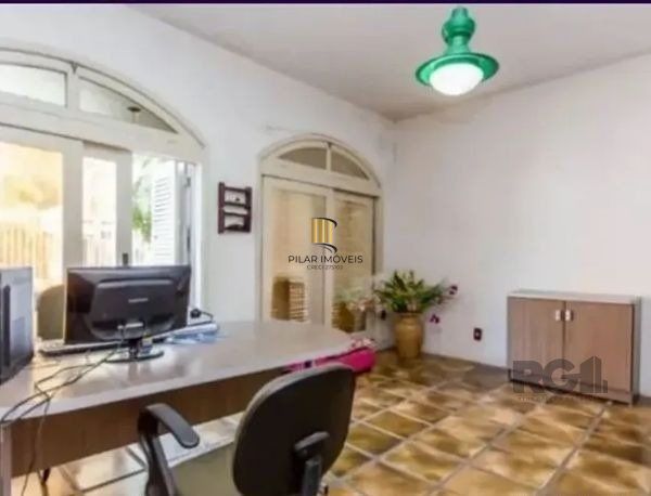 Casa sobrado no bairro Tristeza de 4 dormitórios