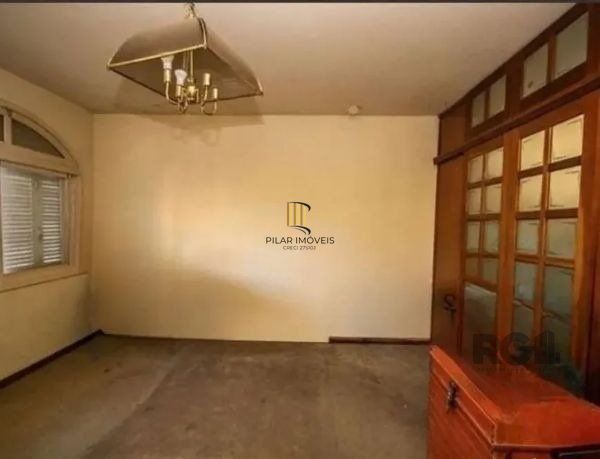 Casa sobrado no bairro Tristeza de 4 dormitórios