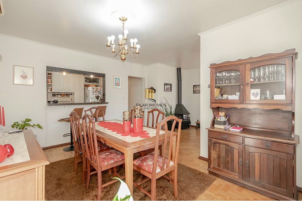 Casa 3 dormitórios no bairro Jardim do Salso