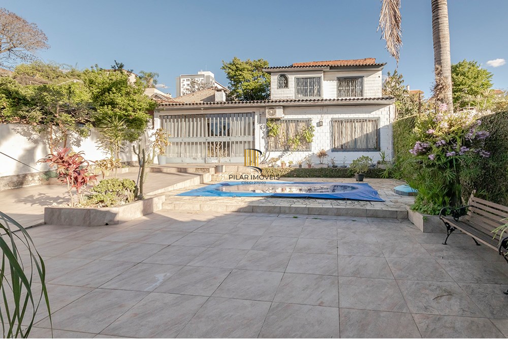 Casa 3 dormitórios no bairro Jardim do Salso