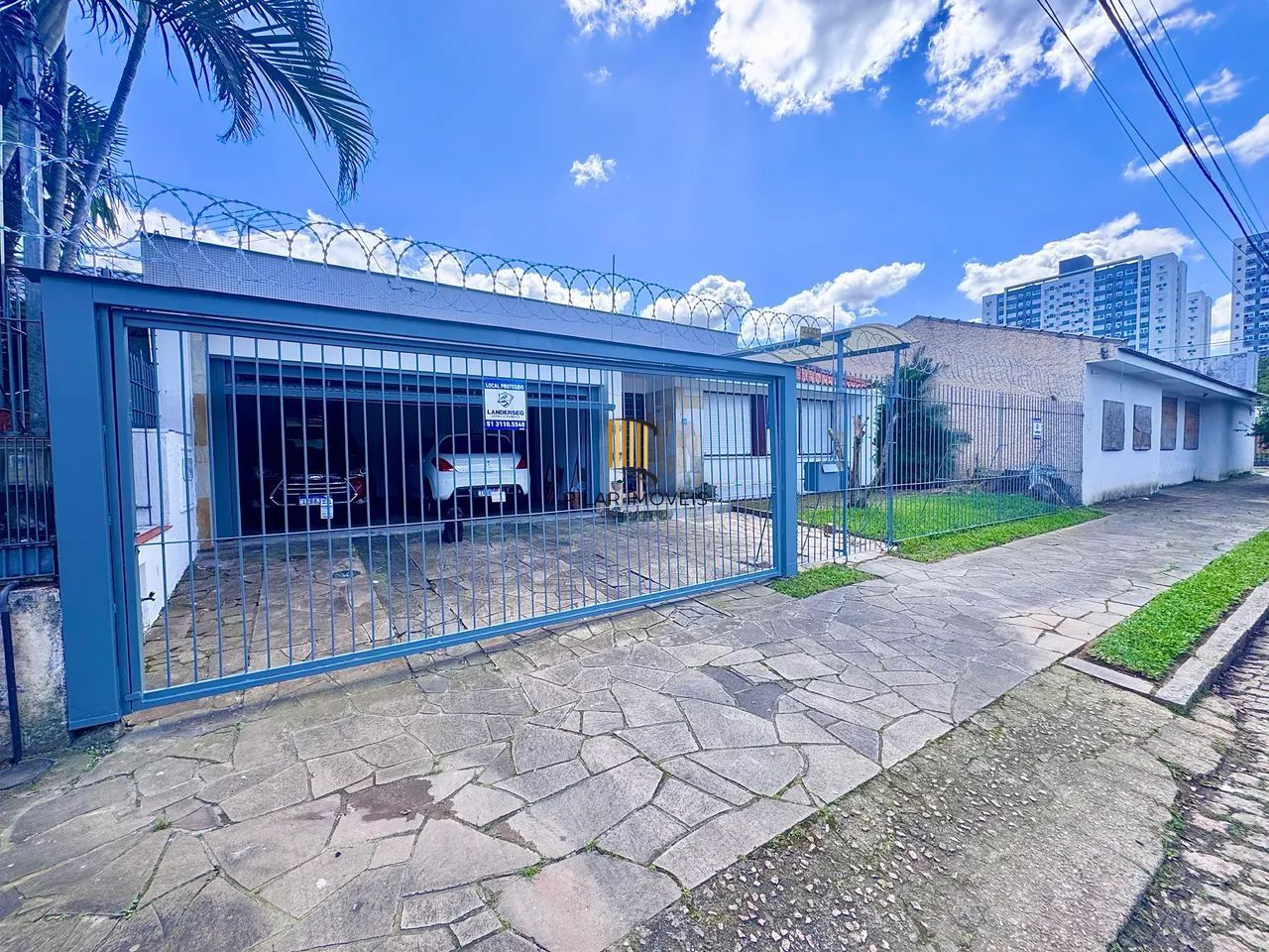 Casa 3 dormitórios no bairro Jardim Lindóia