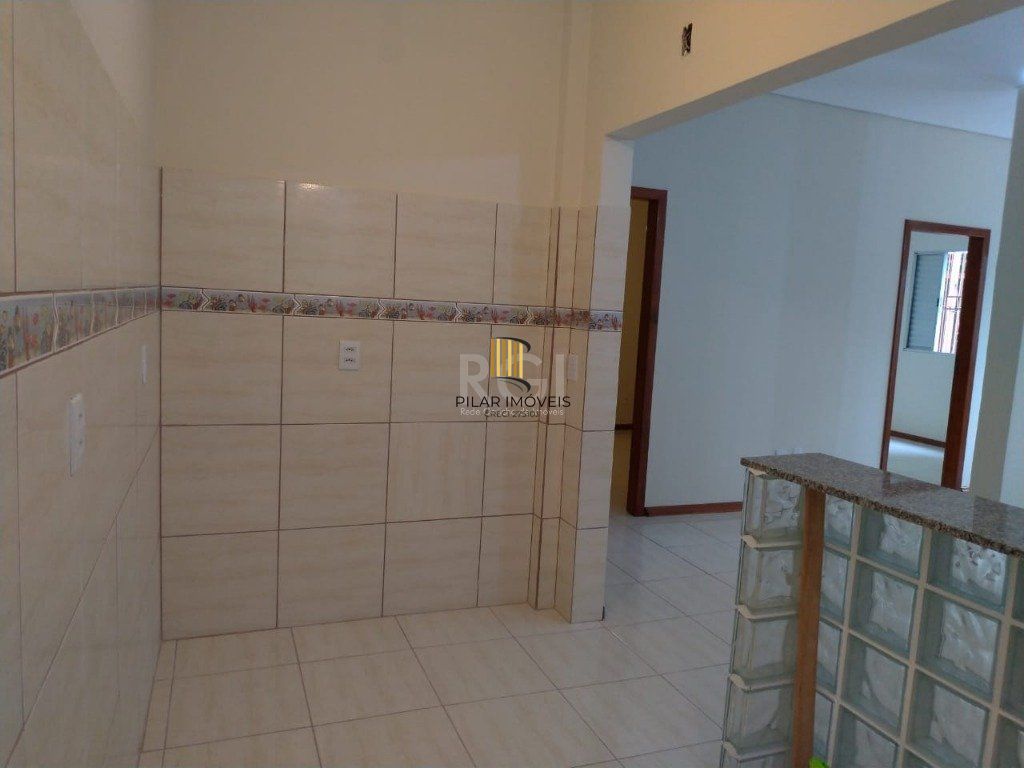 Apartamento de 4 dormitórios, sendo 2 suites, no bairro Petrópolis