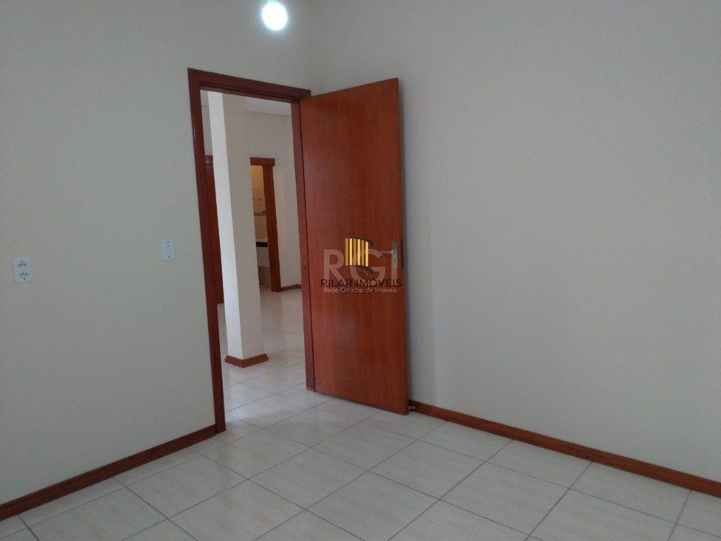 Apartamento de 4 dormitórios, sendo 2 suites, no bairro Petrópolis