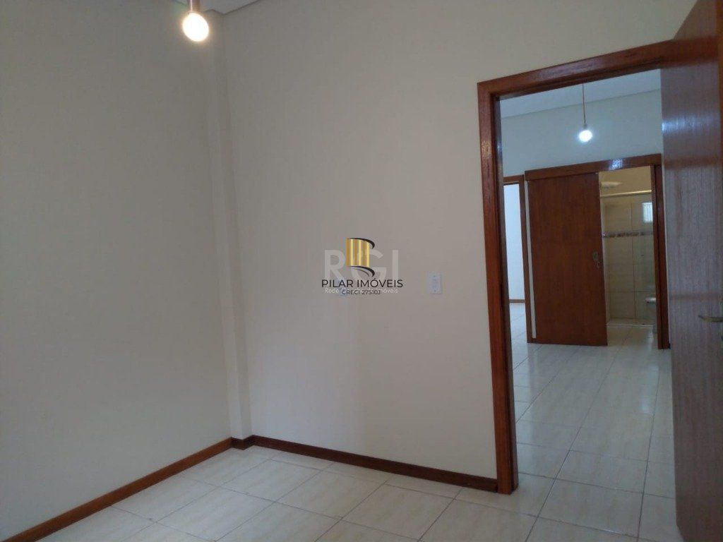 Apartamento de 4 dormitórios, sendo 2 suites, no bairro Petrópolis