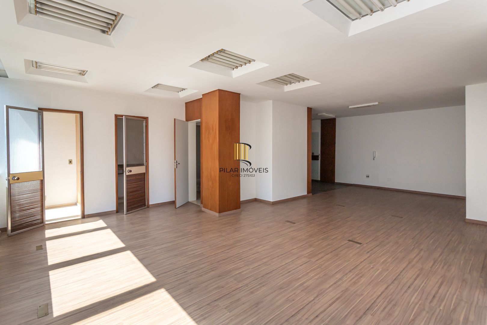 Sala Comercial 1 dormitório no bairro Centro Histórico