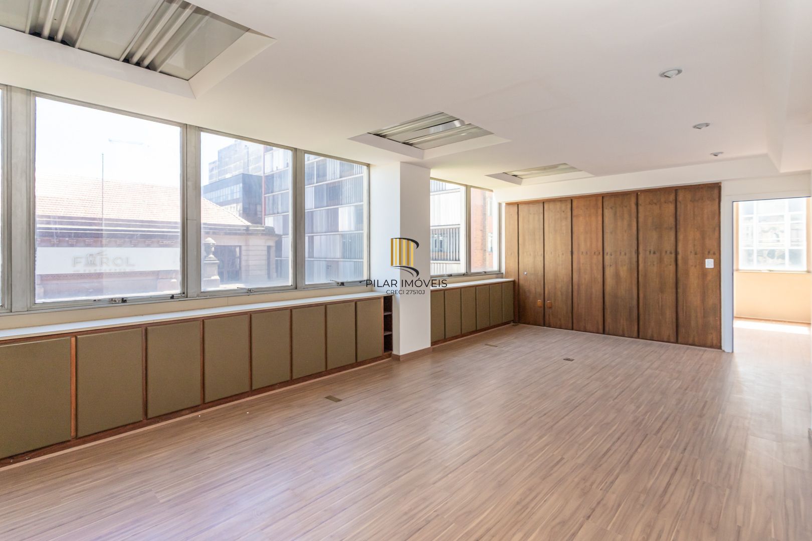 Sala Comercial 1 dormitório no bairro Centro Histórico