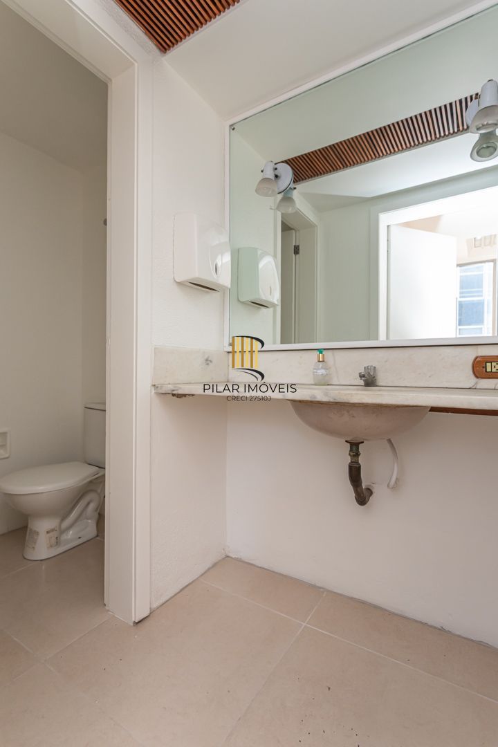 Sala Comercial 1 dormitório no bairro Centro Histórico