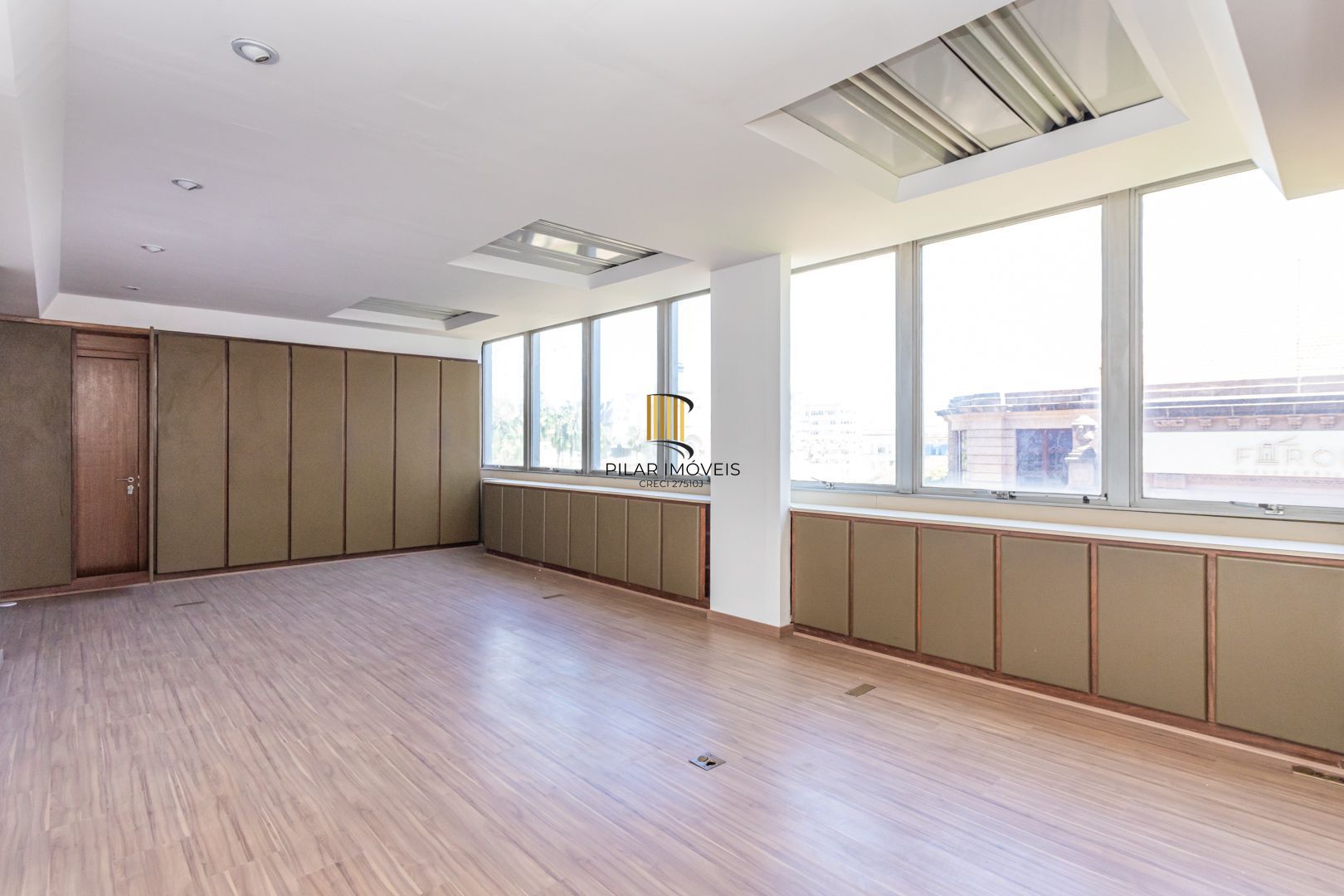 Sala Comercial 1 dormitório no bairro Centro Histórico