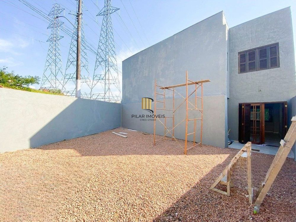 Casa 3 dormitórios no bairro Mário Quintana