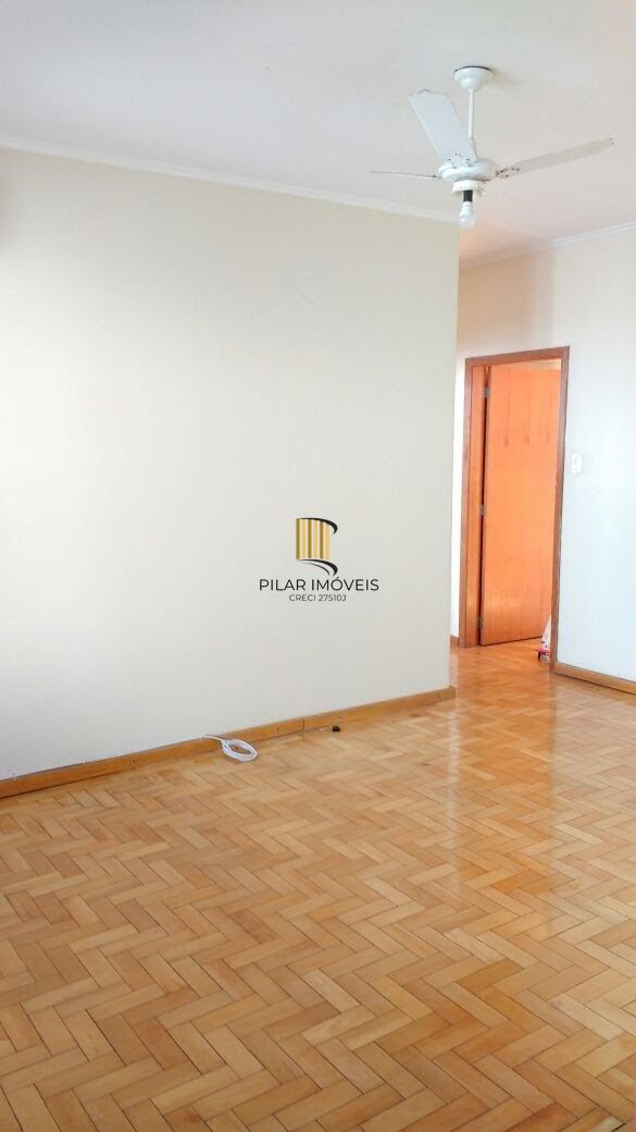 Apartamento de 2 dormitórios no bairro Santana