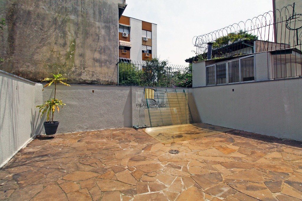 Apartamento de 3 dormitórios e vaga no bairro Petrópolis