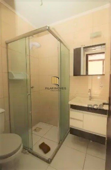 Casa em condomínio de 3 dormitórios e vaga no Partenon