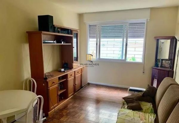 Apartamento no Petrópolis de 2 dormitórios e 2 vagas