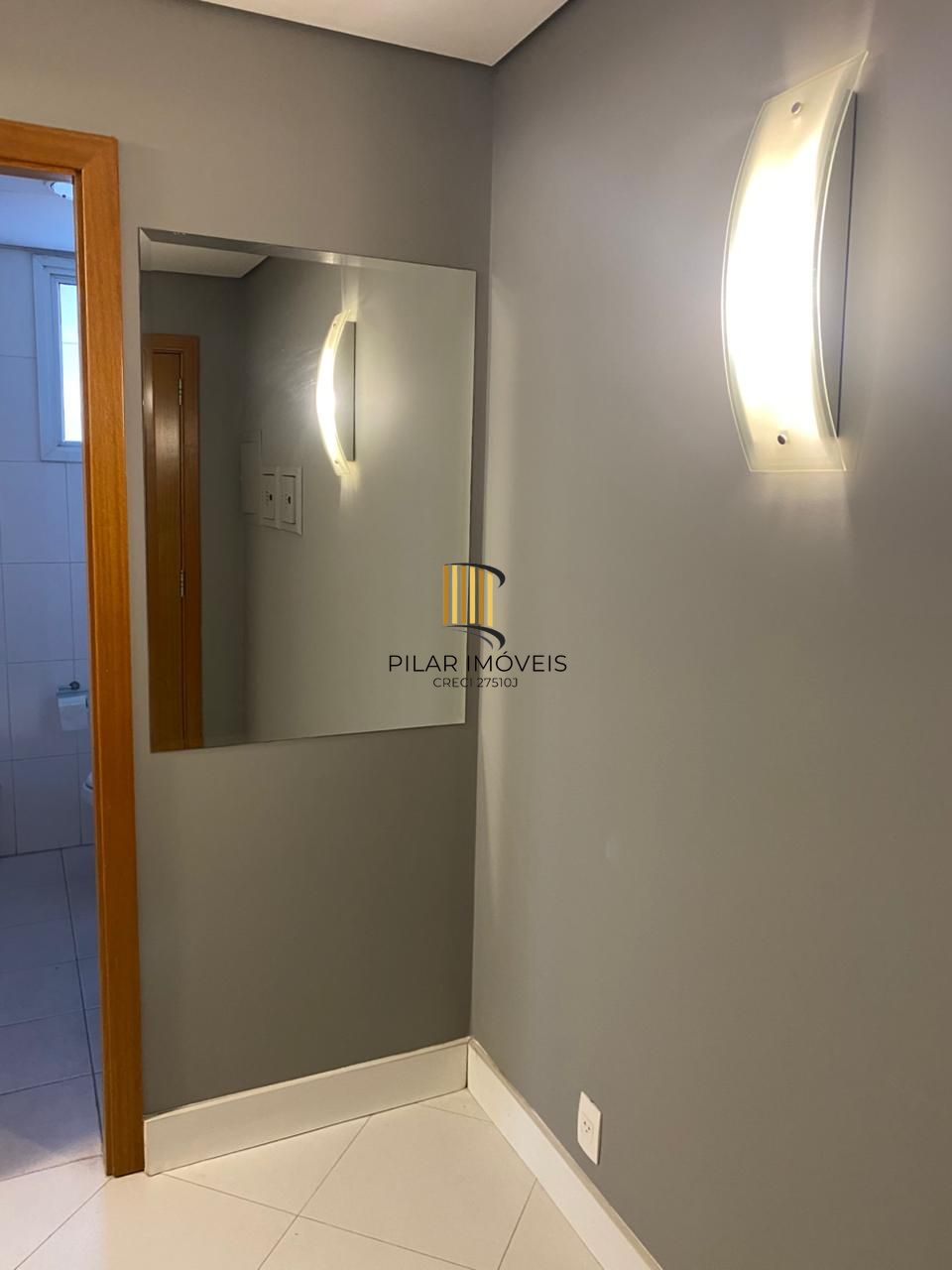 Sala Comercial 4 dormitórios no bairro Menino Deus