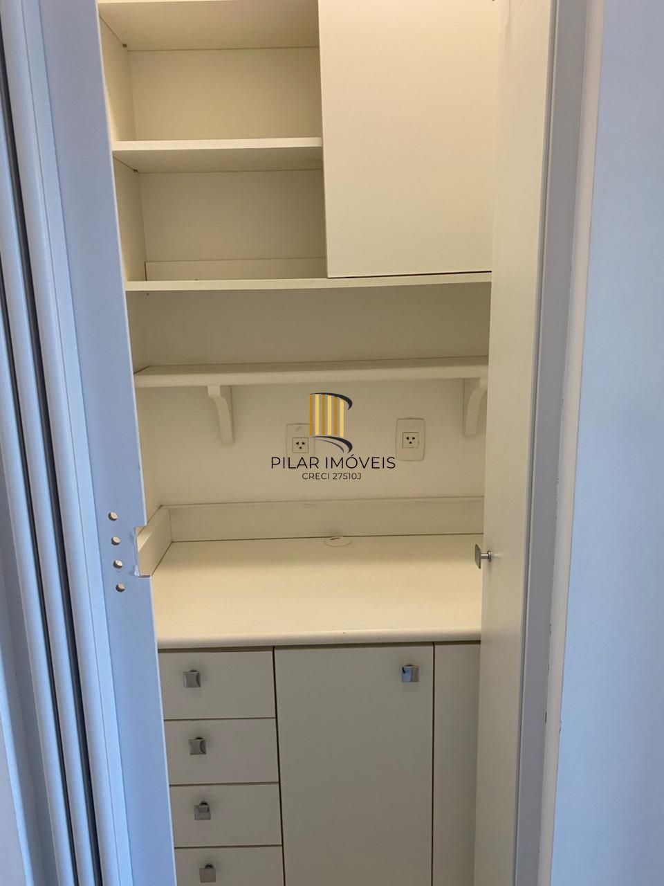 Sala Comercial 4 dormitórios no bairro Menino Deus