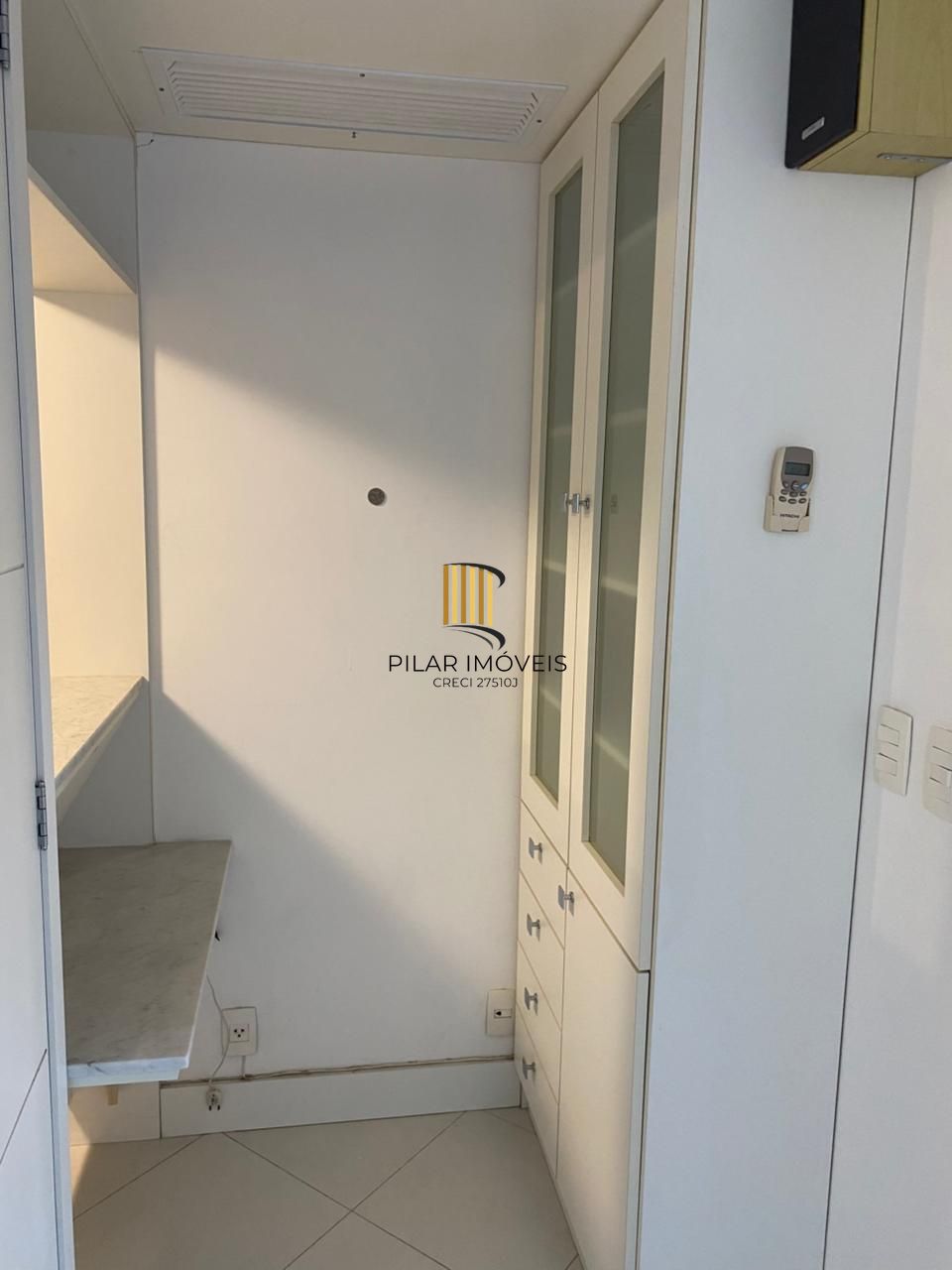 Sala Comercial 4 dormitórios no bairro Menino Deus