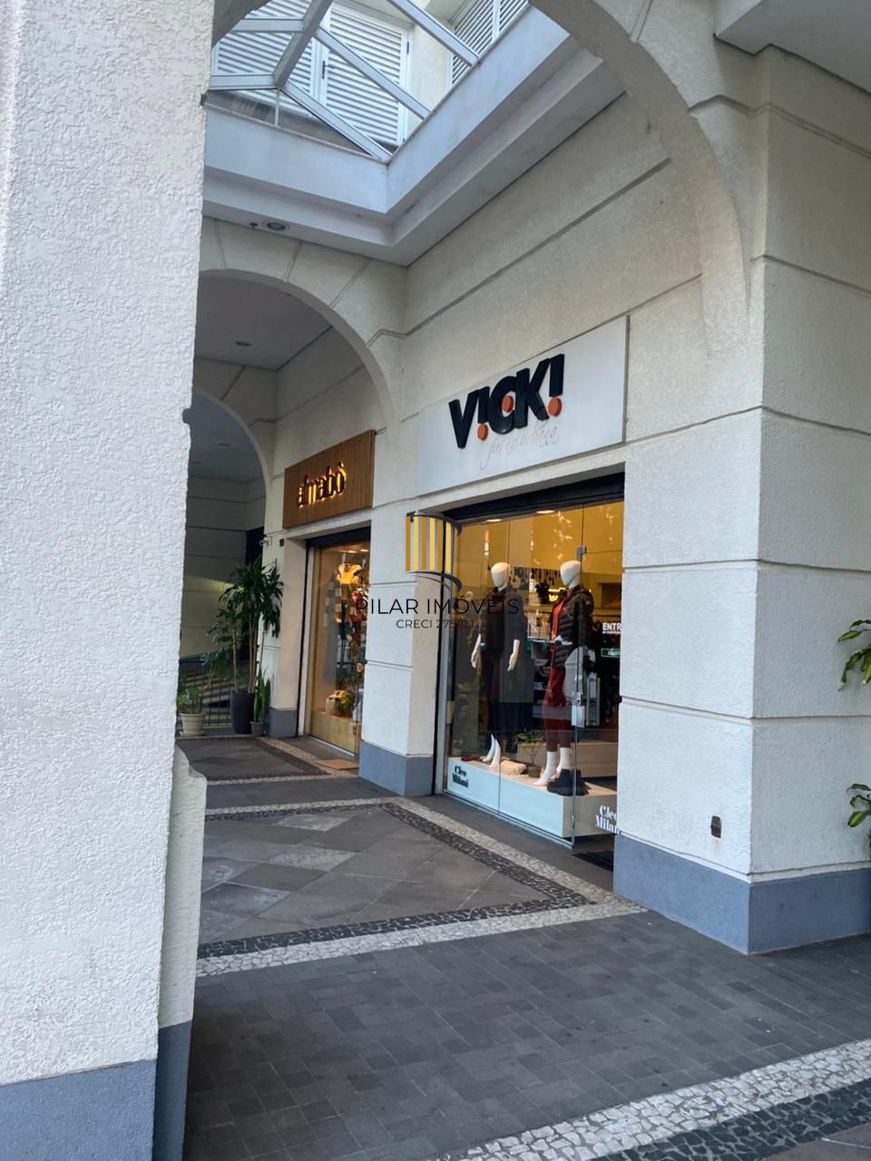 Sala Comercial 4 dormitórios no bairro Menino Deus