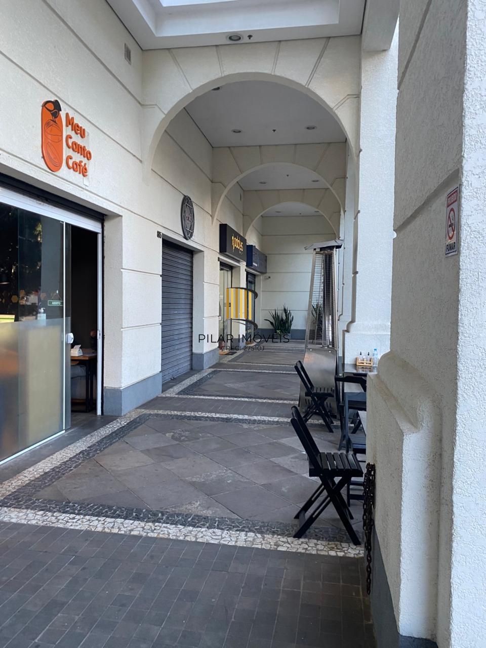 Sala Comercial 4 dormitórios no bairro Menino Deus