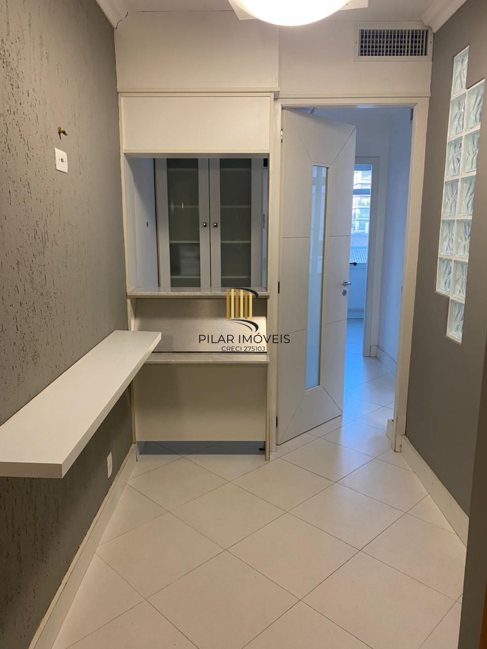 Sala Comercial 4 dormitórios no bairro Menino Deus - Pilar Imóveis