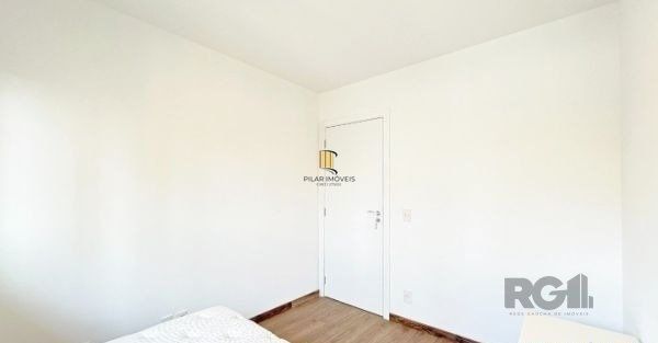 Apartamento no bairro Auxiliadora de 2 dormitórios vaga e infra