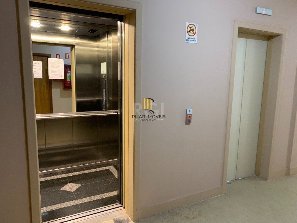 Conjunto / Sala para Venda na Andradas andar alto