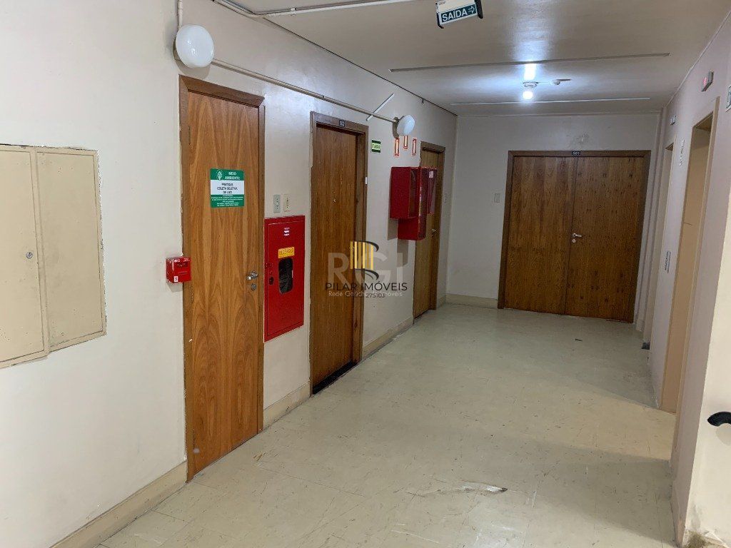 Conjunto / Sala para Venda na Andradas andar alto