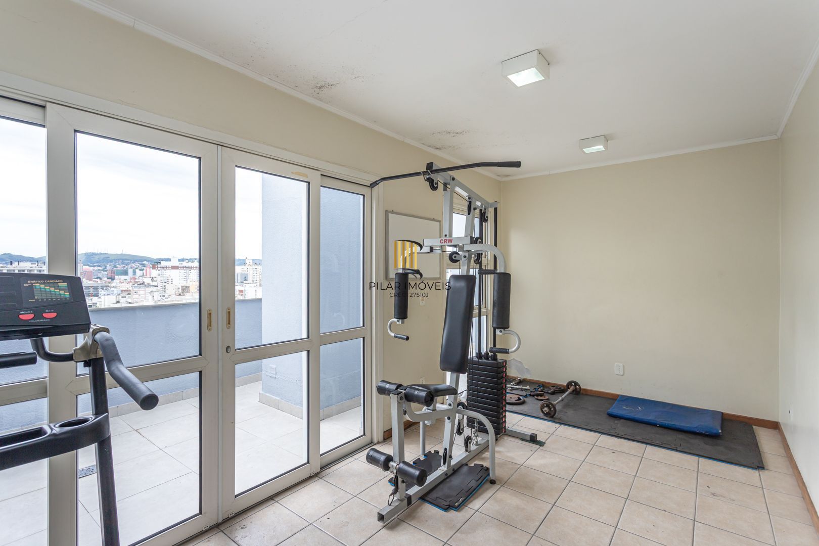 Apartamento na Cidade Baixa de 2 dormitórios e vaga