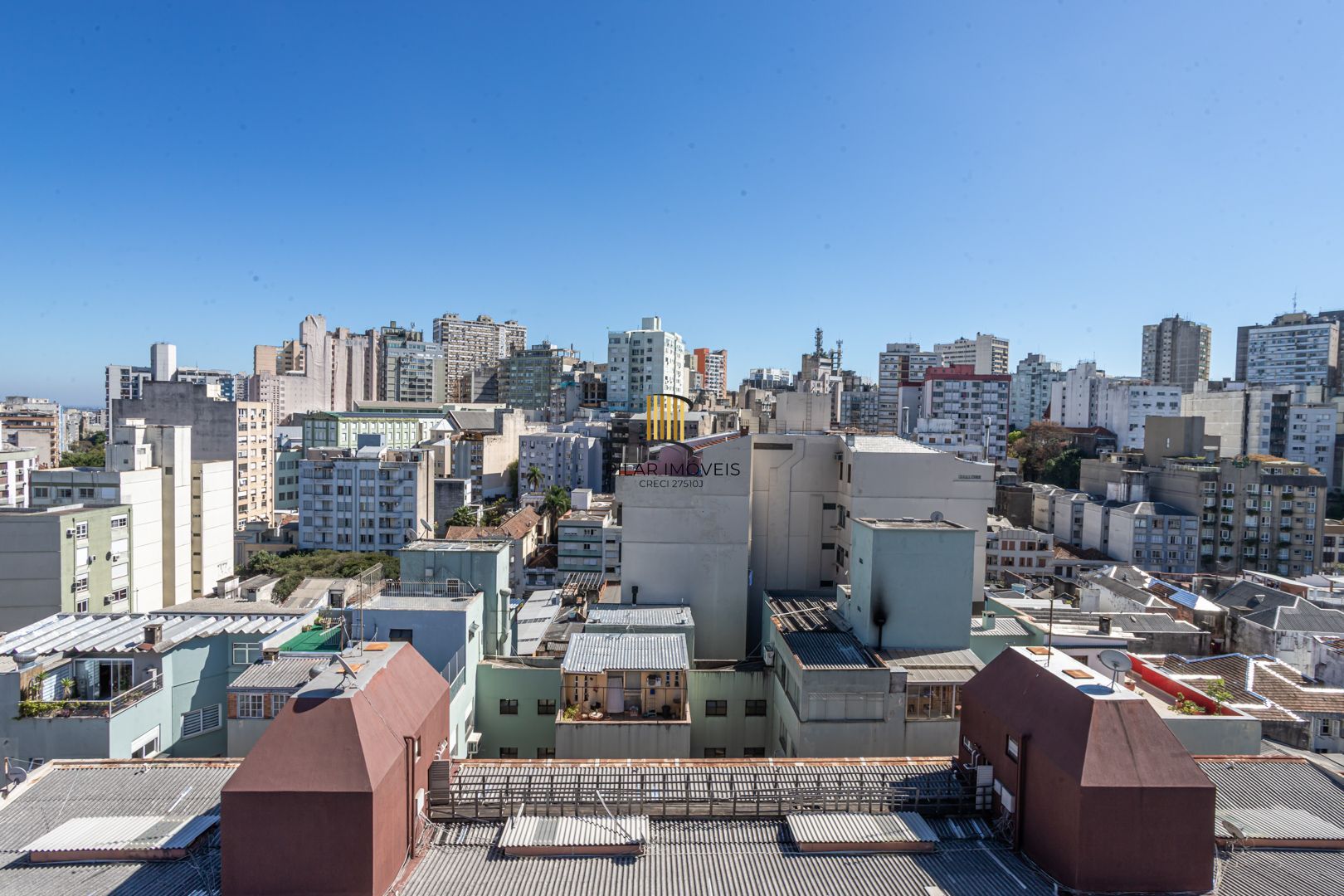 Apartamento na Cidade Baixa de 2 dormitórios e vaga