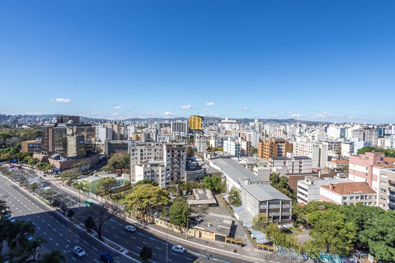 Apartamento na Cidade Baixa de 2 dormitórios e vaga