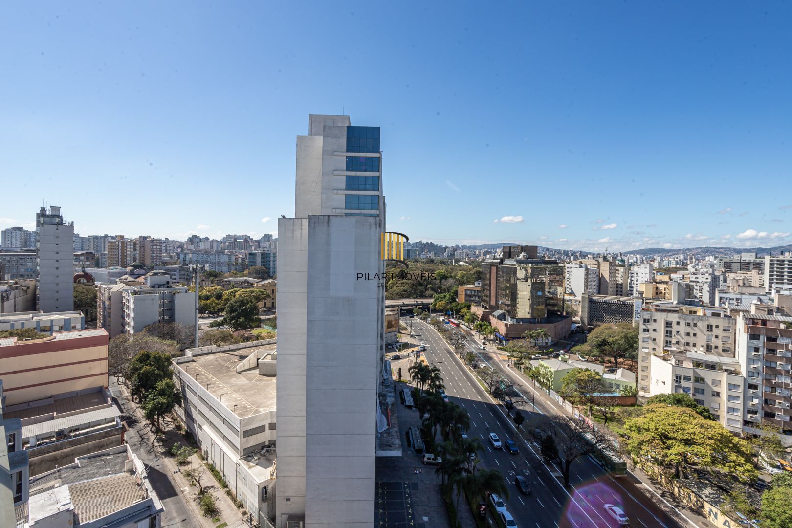 Apartamento na Cidade Baixa de 2 dormitórios e vaga