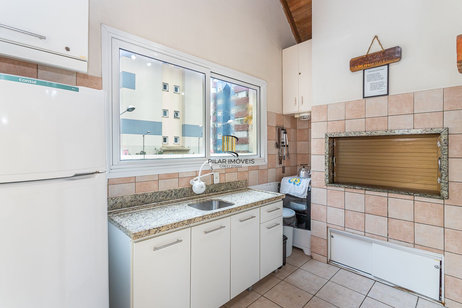 Apartamento de 2 dormitórios, vaga e infra