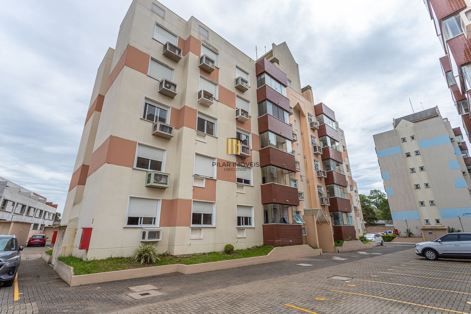 Apartamento de 2 dormitórios, vaga e infra