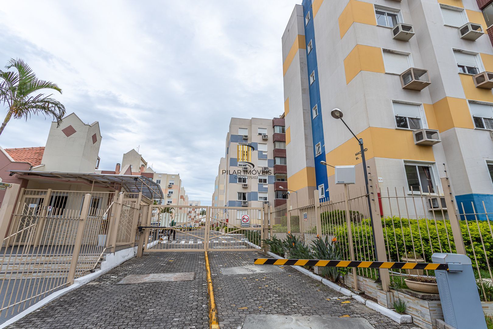 Apartamento de 2 dormitórios, vaga e infra